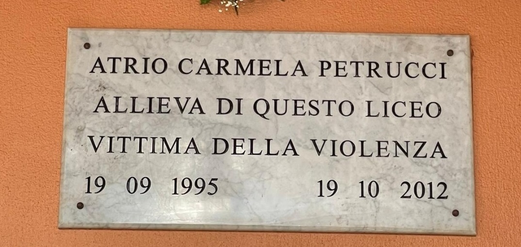 Targa commemorativa Carmela Petrucci